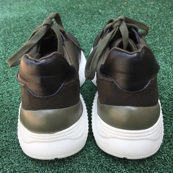 NWT Steve Madden Reverse Leather Camo Sneaker 8.5 - Picture 6 of 13